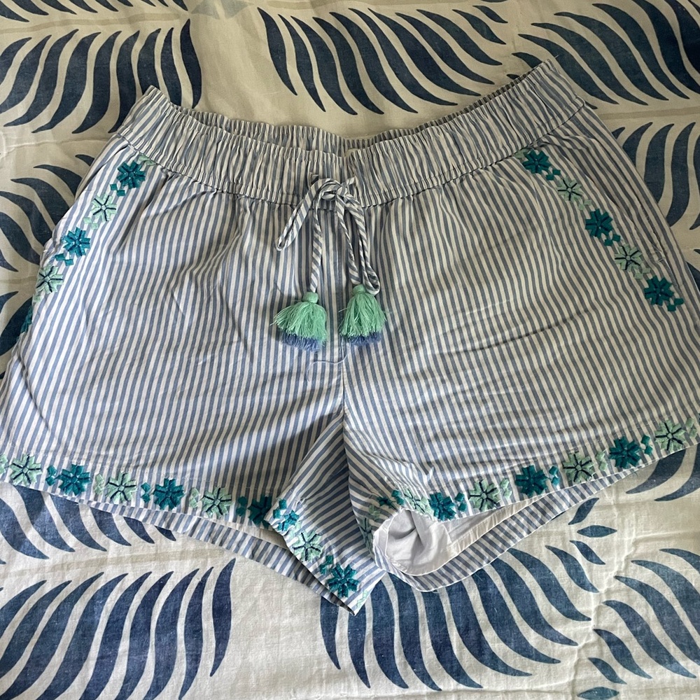 Vineyard Vines women’s shorts size small